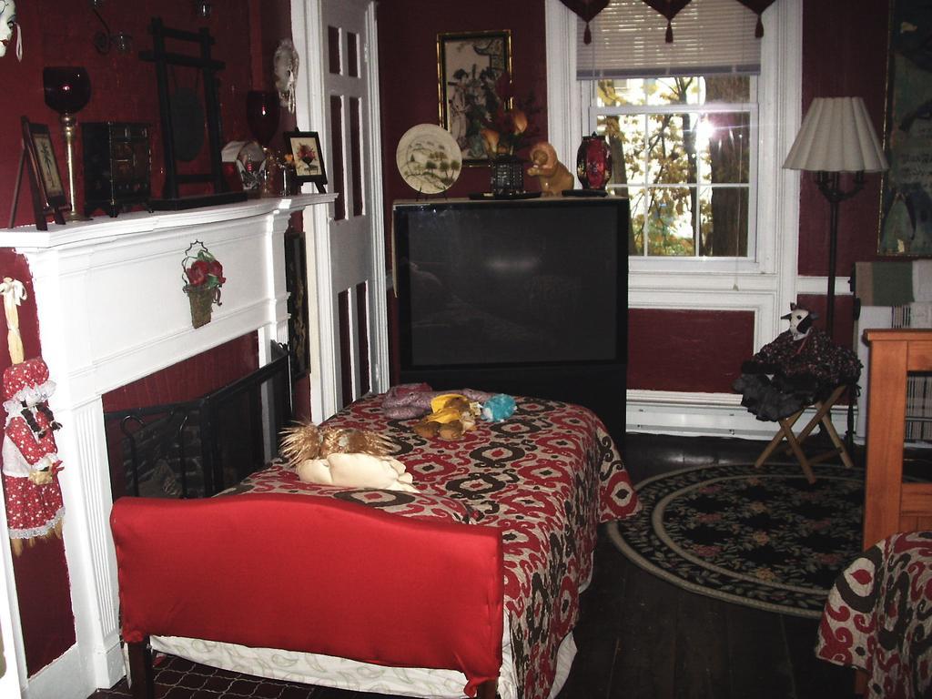 Brookside Inn At ローレンス エクステリア 写真